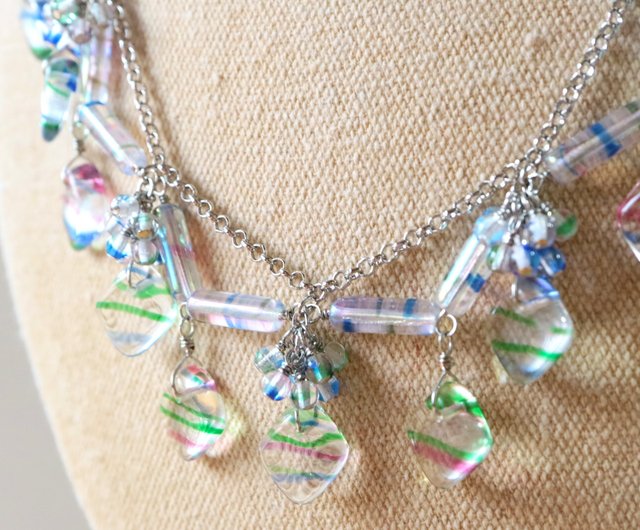 チェコガラス　ネックレス　イヤリング アイリスガラスのネックレス イヤリングまたはピアス デミパリュール