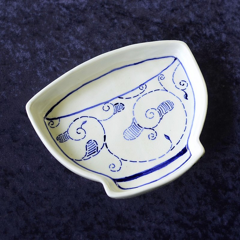 ฺBowl shaped dishes (fish patten) - 盤子/餐盤 - 陶 藍色