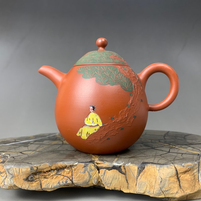 台灣【朱泥】手拉坏 龍旦 雕刻壺01 - 茶壺/茶杯/茶具 - 陶 紅色