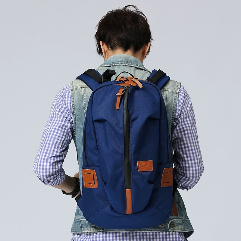 The Dude casual sports backpack Skater - blue - กระเป๋าเป้สะพายหลัง - วัสดุกันนำ้ สีน้ำเงิน