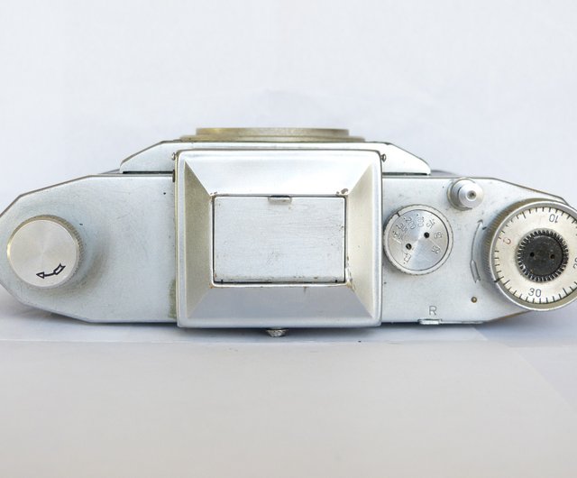 Praktiflex 1946 フィルム一眼レフボディ M40マウント 35mm ドイツ 1世代 - ショップ Russian photo カメラ -  Pinkoi