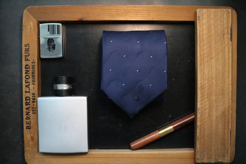 藍色真絲小點花紋領帶型男商務正裝necktie - 領帶/領帶夾 - 絲．絹 藍色