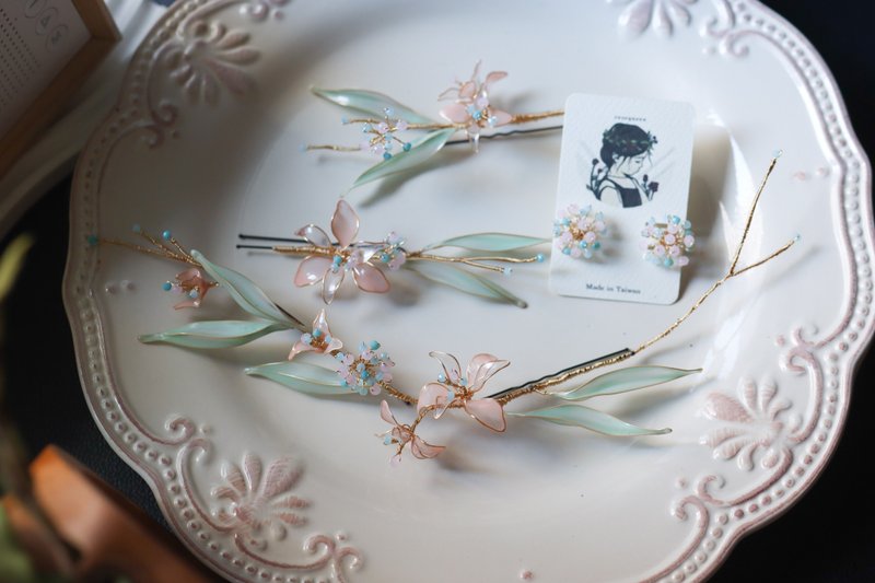 薄荷花曦 新娘頭飾 婚紗新娘頭飾 五件組 - 髮夾/髮圈 - 樹脂 