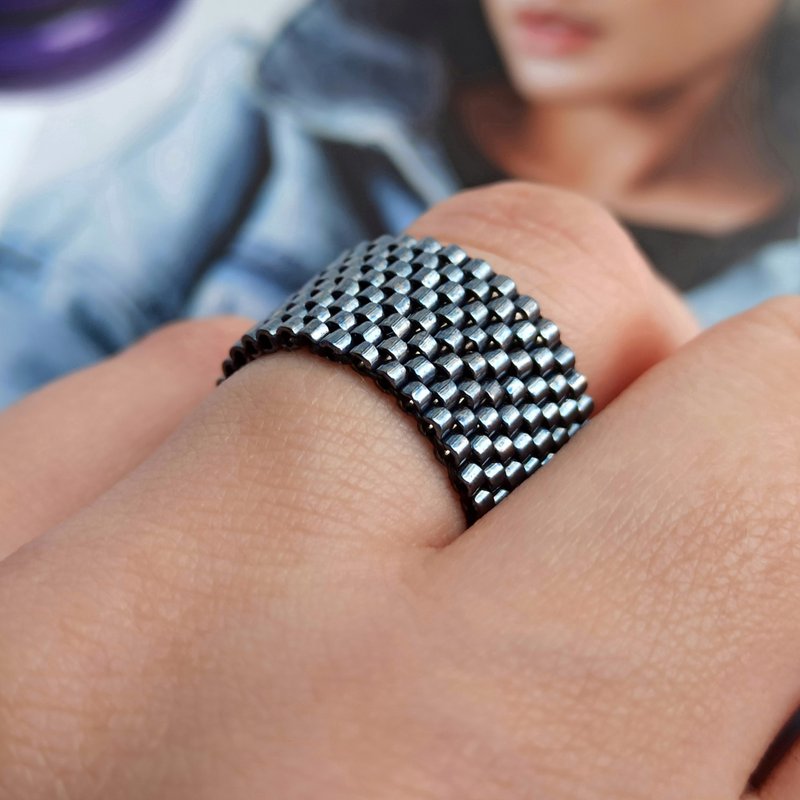 Hematite bead ring Handmade jewelry Beaded accessories Wide beaded ring - 戒指 - 玻璃 藍色