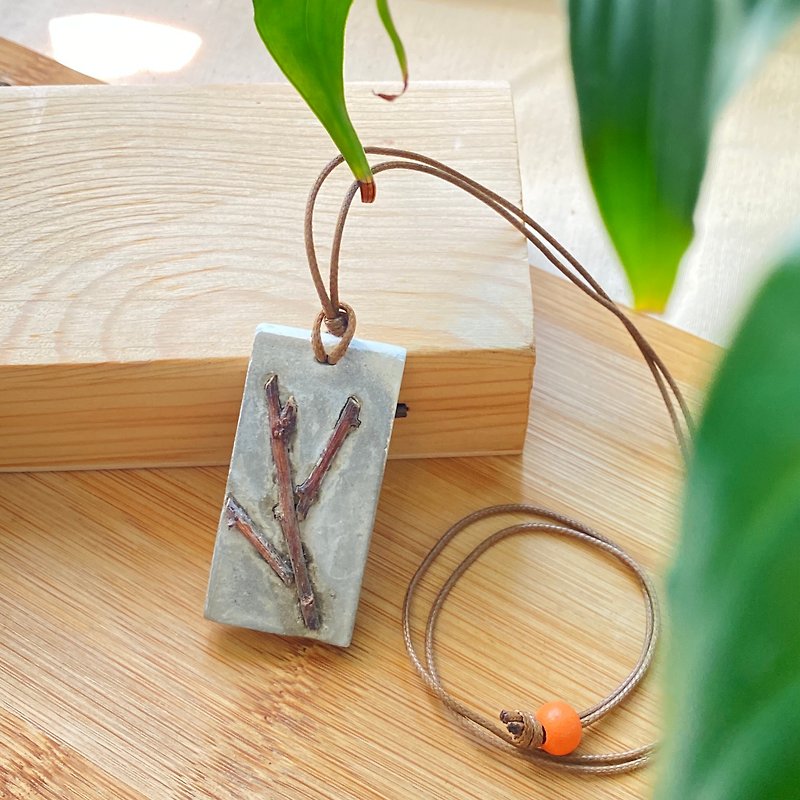 Cement necklace (aroma diffuser) - UPCYCLING, Eco - สร้อยคอ - ปูน สีเทา
