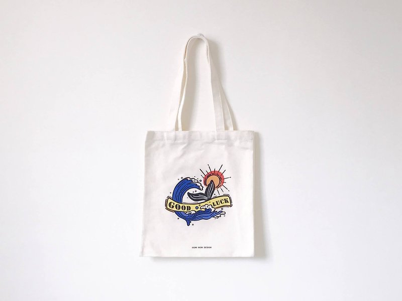 Exclusive design X whale tail. Good luck canvas shopping bag - กระเป๋าถือ - ผ้าฝ้าย/ผ้าลินิน 