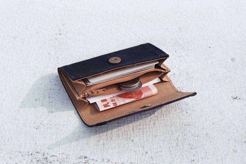 墨黑帆布包 可水洗紙 零錢包卡片夾 輕量環保材質 手工製作 錢包 - 散紙包 - 棉．麻 黑色