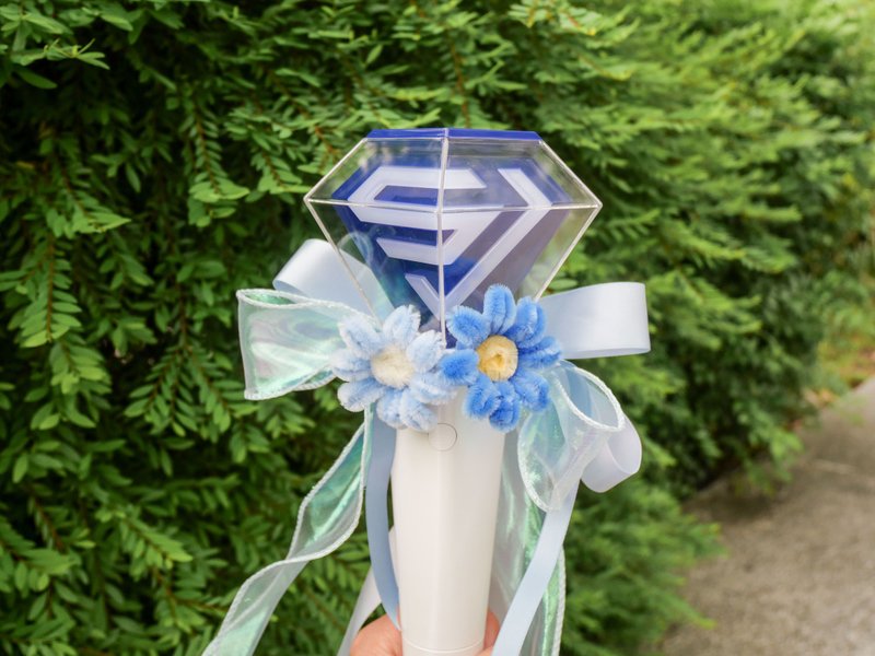 追星應援必備 客製雙面夢幻手燈裝飾 毛根花×浪漫緞帶 不含手燈 - 乾燥花/永生花 - 聚酯纖維 