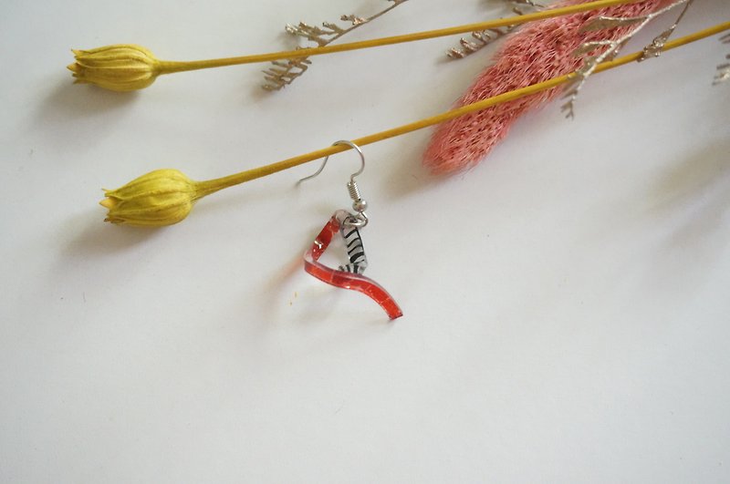 Hand-painted-line earrings/pair - Earrings & Clip-ons - Resin Red