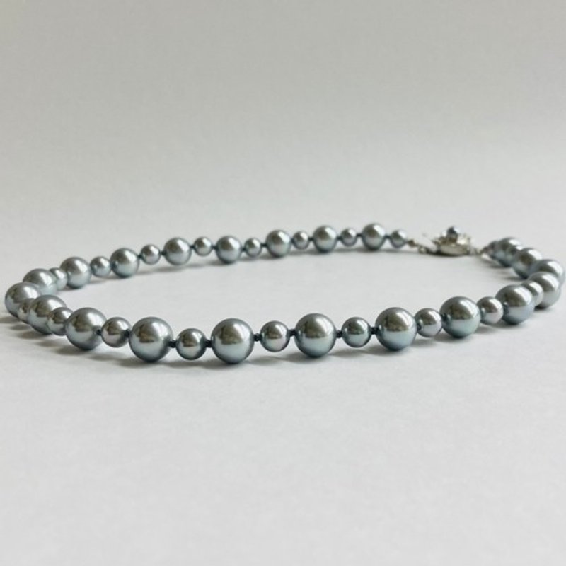 Shell polished pearl all-knot combination necklace/approx. 7x9mm approx. 42cm/polished gray/made in Japan - สร้อยคอ - เปลือกหอย สีเทา