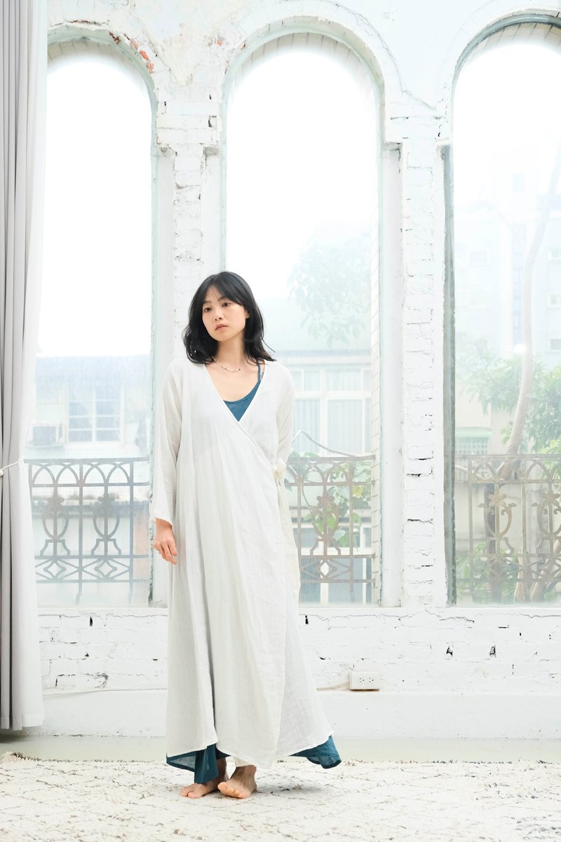 交襟綁帶罩衫外套 / 雙層紗  白 - 女大衣/外套 - 棉．麻 白色