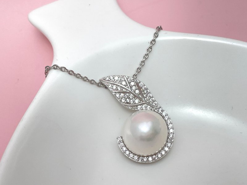 Leaf natural freshwater pearl cold light dazzling full set sterling Silver pendant gift necklace - สร้อยคอ - ไข่มุก ขาว