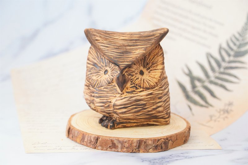 Xiao Nan scops owl wood carving owl - original - ของวางตกแต่ง - ไม้ สีนำ้ตาล