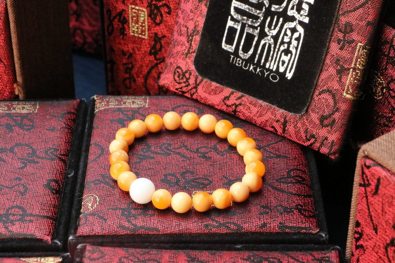 原礦蜜蠟色緬甸黃玉手珠 8mm 玉化硨磲 佛珠念珠 玉石 手鏈 飾品 - 手鍊/手環 - 玉石 