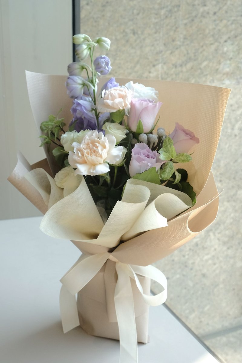100% customized packaging graduation bouquet flowers—delivery limited to Shuangbei area - ช่อดอกไม้แห้ง - พืช/ดอกไม้ สึชมพู