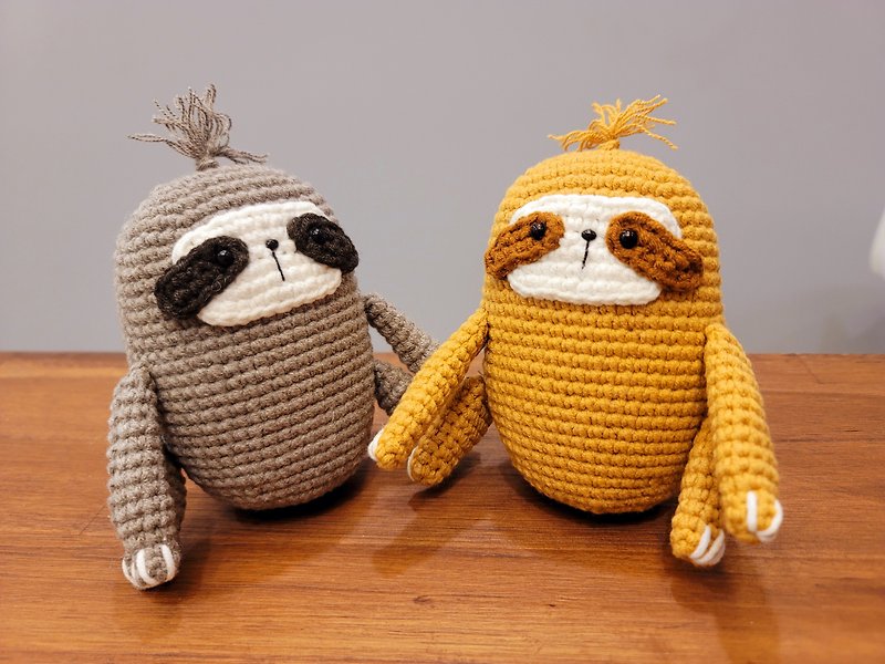 Crochet sloth plushie - ตุ๊กตา - วัสดุอื่นๆ สีนำ้ตาล