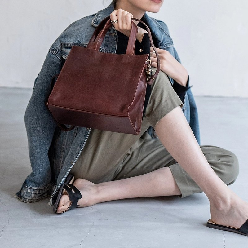 【義大利皮革】隨身包 手提包 收納力強 日本設計 附有背帶 - 側背包/斜孭袋 - 真皮 多色