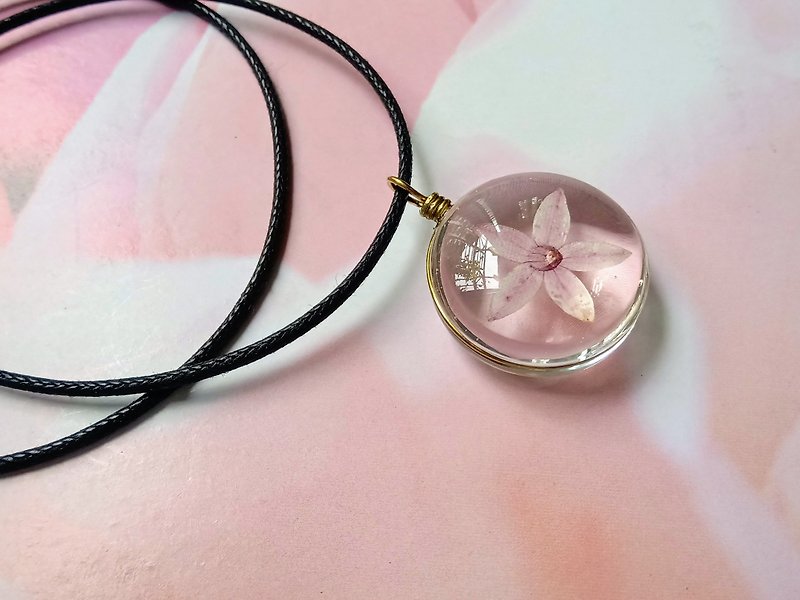 Handmade with Chives Flower, Pressed real flowers necklace - Necklaces - Glass Pink