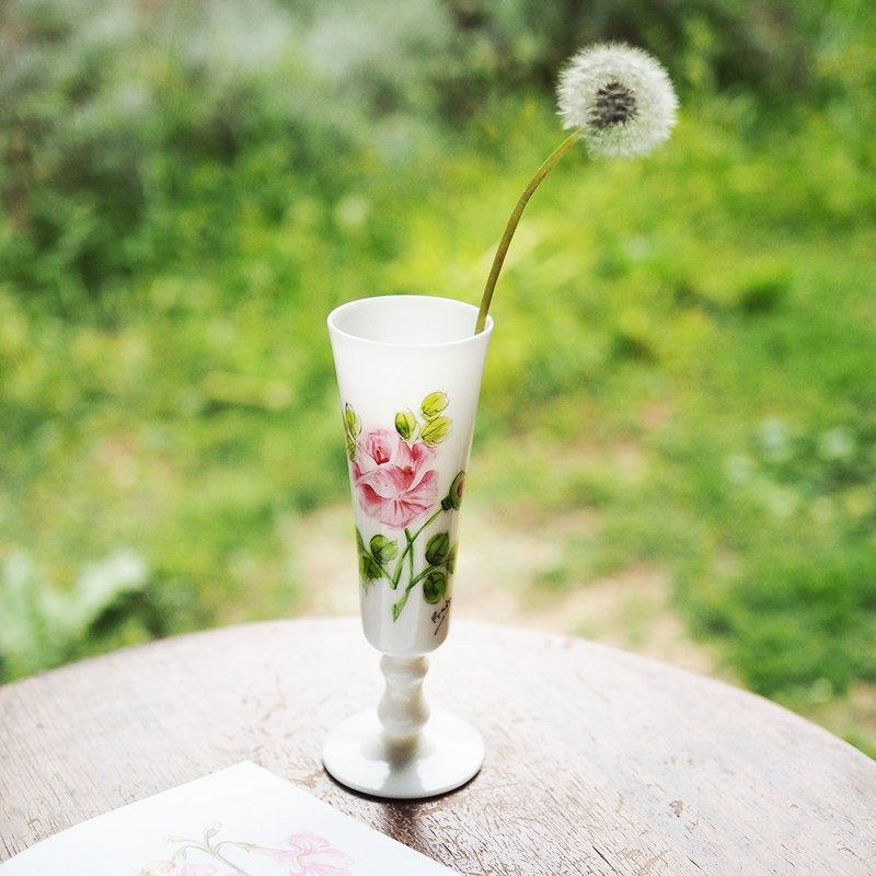 Handmade in France in 1960-70, milky opal glass vase - Pottery & Ceramics - Glass White