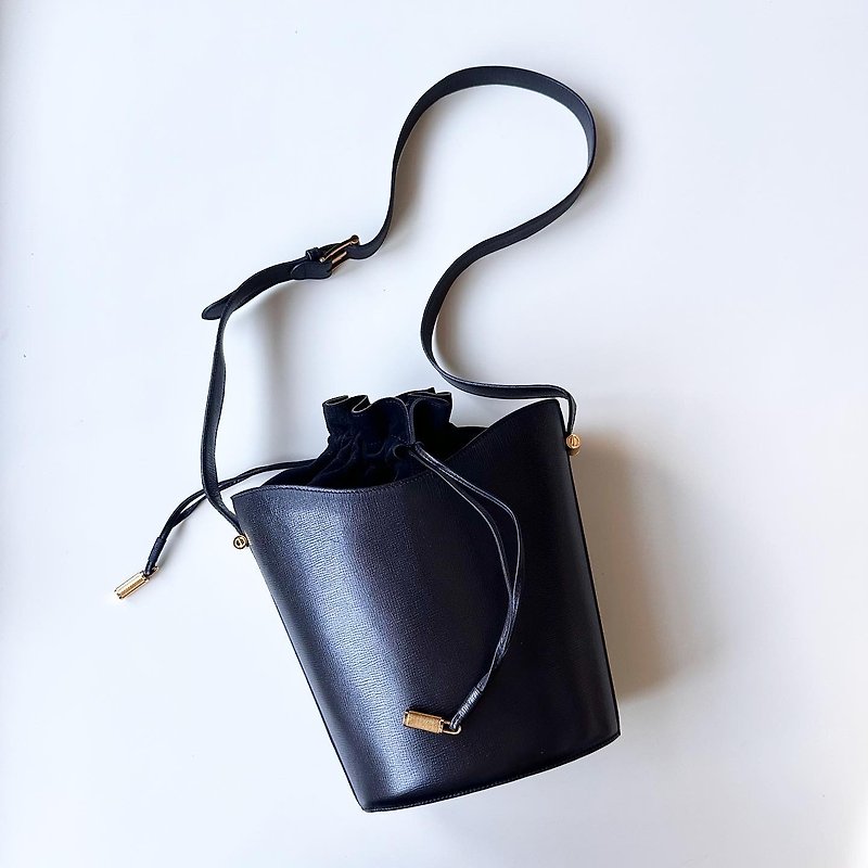 Old bones dunhill black embossed leather beam mouth bucket bag V13 vintage - กระเป๋าแมสเซนเจอร์ - หนังแท้ สีดำ