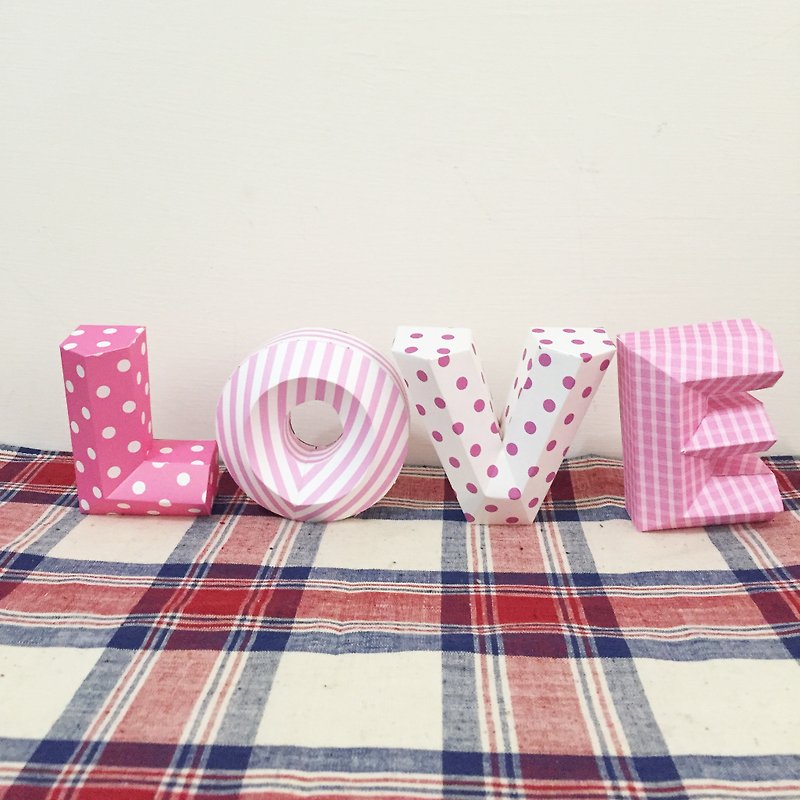 Wedding Decoration / wedding props / LOVE / three-dimensional character / small section / pink - Items for Display - Paper Pink