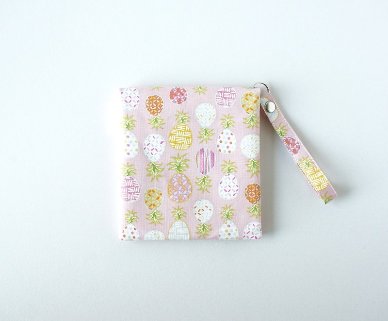 /Wang Lai // Girl Physiological Cotton Bag/Portable Paper Storage - Other - Cotton & Hemp Pink