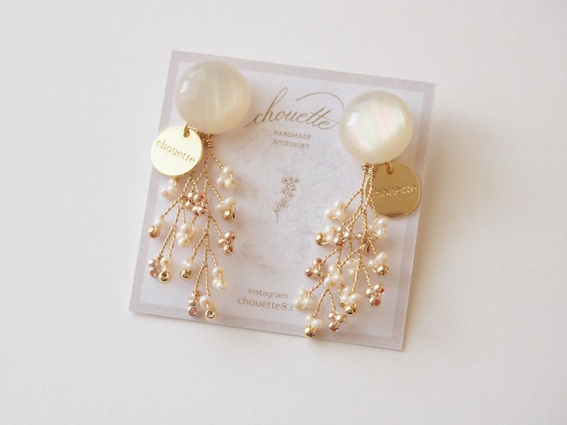 White cabochon earrings - Earrings & Clip-ons - Glass White