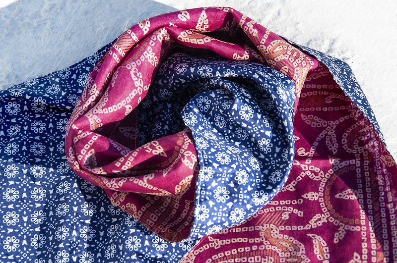 Flower vine silk scarf/Smooth surface silk scarf/French romantic silk scarf/Double-sided scarf-Japan - ผ้าพันคอ - ผ้าไหม หลากหลายสี