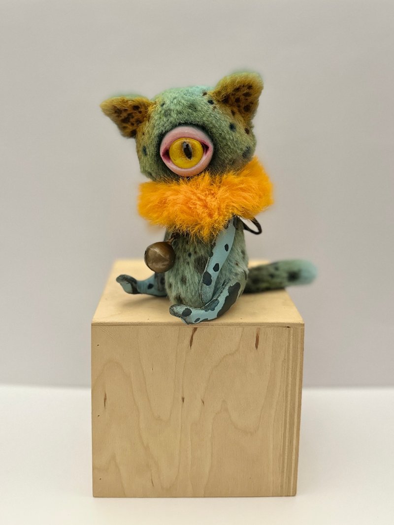 Spotted blue ooak artist plush kitten - cyclops _ MADE-TO-ORDER! - 公仔/玩偶 - 其他材質 藍色