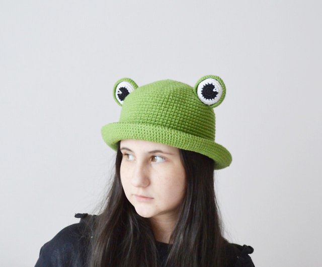 Crochet cute frog bucket hat women men Custom knit funny green fisherman hat  - Shop CrochetedDesignHM Hats & Caps - Pinkoi