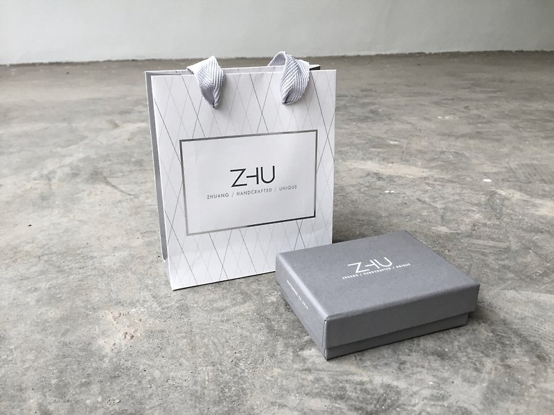 ZHUデザイン製品 - グレーのギフトボックス+バッグ（ギフト包装） - その他 - 紙 