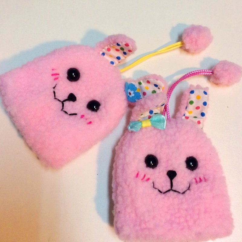 RABBIT LULU Bunny thick eyebrows big eyes handsome rabbit key case pink hand-created rabbit slave - Keychains - Cotton & Hemp Pink