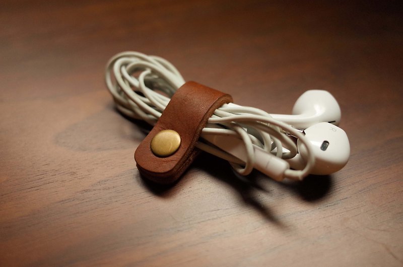 Leather thread concentrator-brown - ที่เก็บสายไฟ/สายหูฟัง - หนังแท้ สีนำ้ตาล