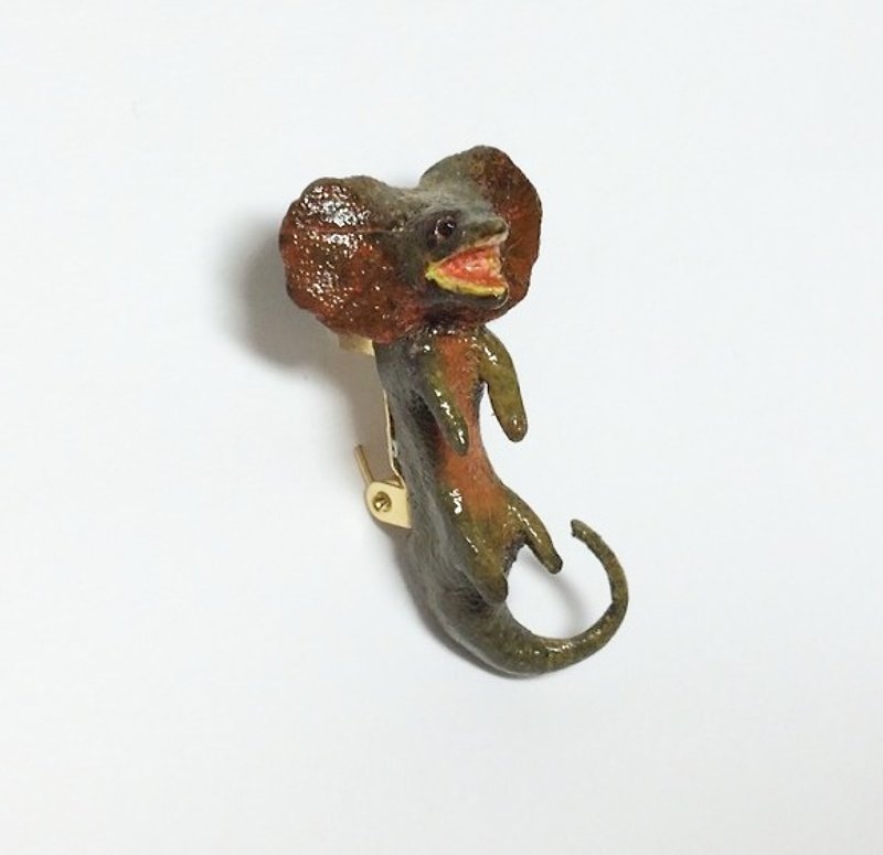 You picked up the frill-necked lizard brooch - Brooches - Other Materials 