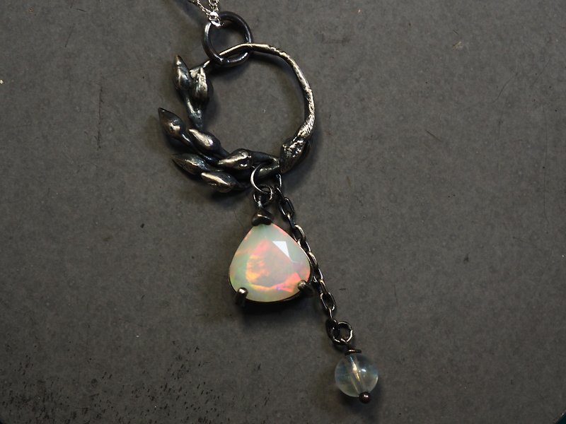 925 Silver opal botanical style necklace - สร้อยคอ - เงินแท้ สีเงิน