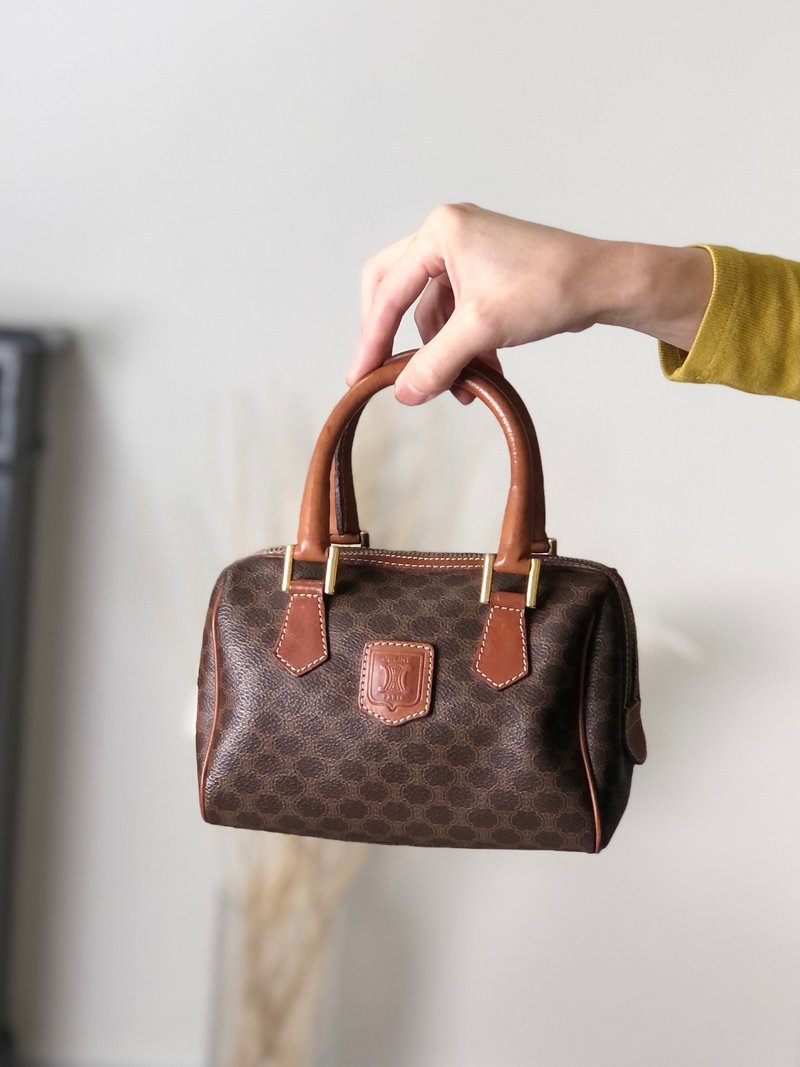 【 日本直送　名牌中古包 】CELINE セリーヌ マカダム ハンドバッグ ブラウン ブラゾン型押し PVCレザー マイクロ ボストン ミニバッグ btmssi - 手提包/手提袋 - 防水材質 咖啡色