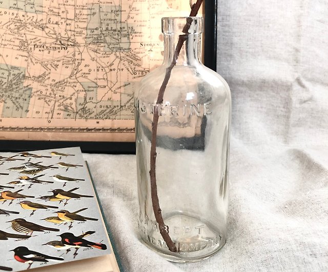 アンティーク1930年代のアメリカのリステリンエンボスガラス瓶/花瓶シングル - ショップ Loop Vintage 花瓶・植木鉢 - Pinkoi