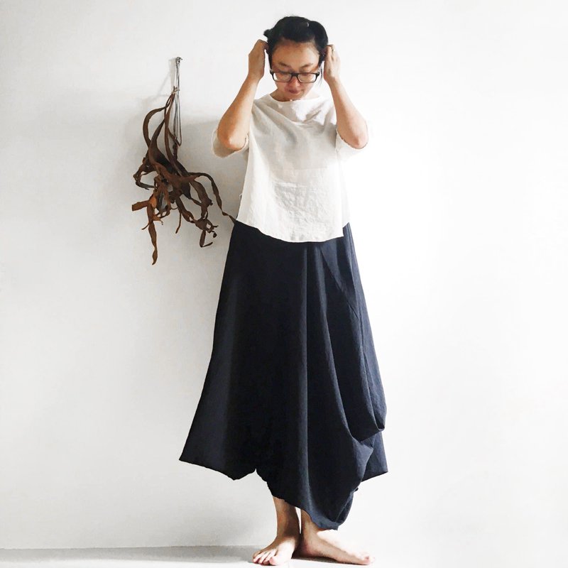 Irregular cotton Linen skirts - Skirts - Cotton & Hemp Black