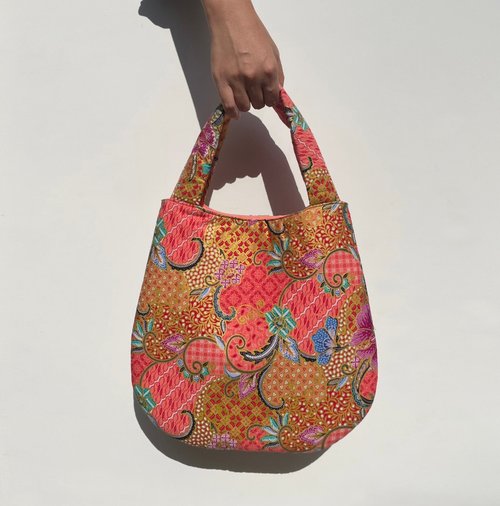 Batik Handmade Handbag - Shop Fishscales Handbags & Totes - Pinkoi