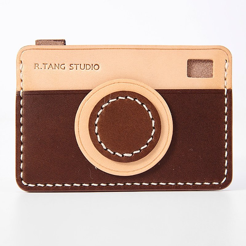 October Shiyue Handmade Original Design Handmade Leather Camera Card Case Card Holder Personalized Customization - ที่ใส่บัตรคล้องคอ - หนังแท้ สีนำ้ตาล