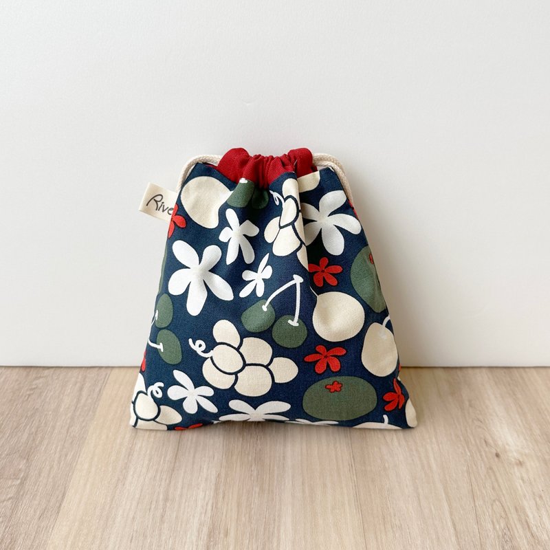 【River】Beam mouth storage pouch/printed fabric/fruit series/dark blue - กระเป๋าเครื่องสำอาง - ผ้าฝ้าย/ผ้าลินิน สีน้ำเงิน