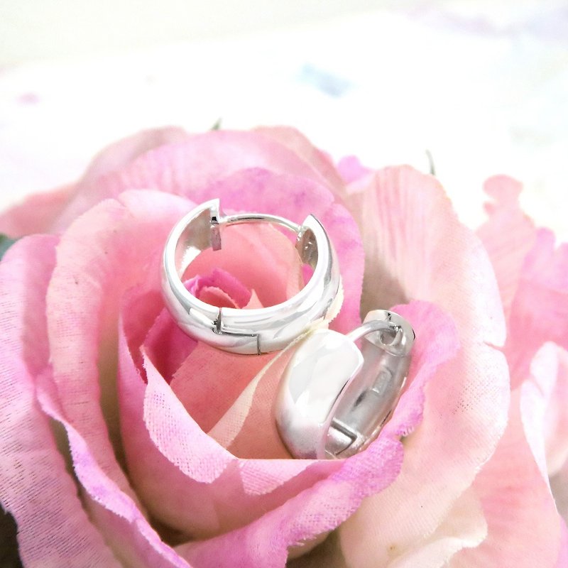 Easy buckle / ring earrings round barbs (16.5mm) Easy button sterling silver earrings -64DESIGN - ต่างหู - เงินแท้ สีเงิน