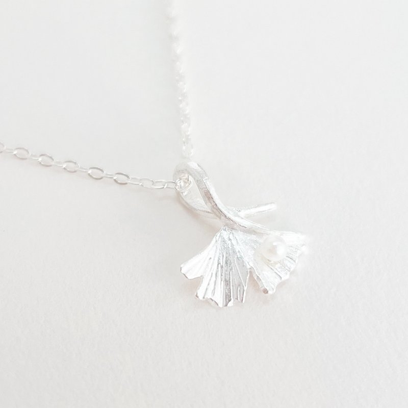 / Autumn / Gingko 925 Sterling Silver Necklace - สร้อยคอ - ไข่มุก หลากหลายสี