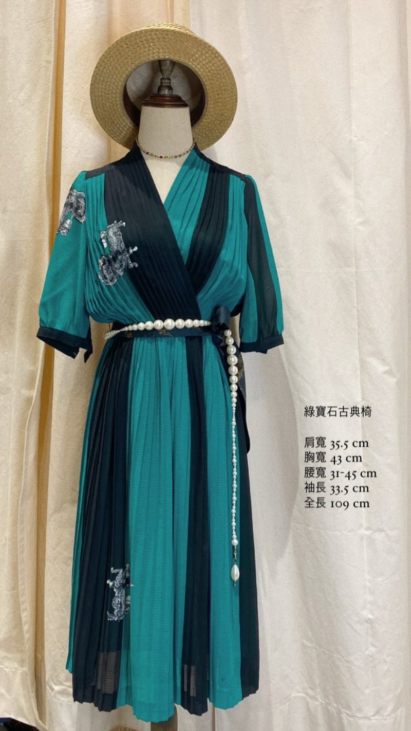 綠寶石古典椅古著五分袖洋裝 - 洋裝/連身裙 - 其他材質 綠色