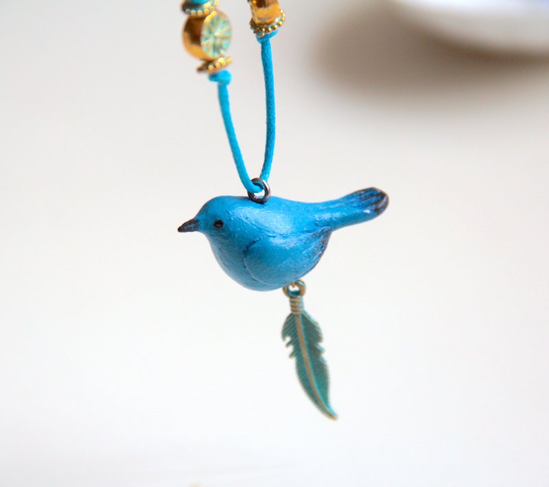 Copper blue enamel blue bird three-dimensional clay necklace - Necklaces - Clay Blue