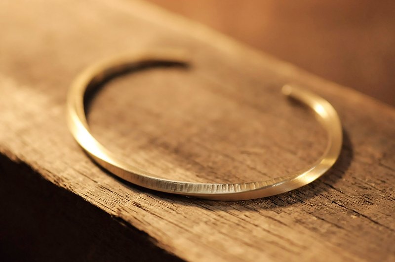 Bronze bracelet - spinning section - สร้อยข้อมือ - ทองแดงทองเหลือง สีนำ้ตาล