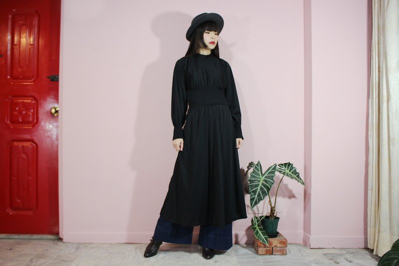 [Vintage dress] (Made in Italy) Black elegant half-high waist waist long-sleeved vintage dress - ชุดเดรส - เส้นใยสังเคราะห์ สีดำ
