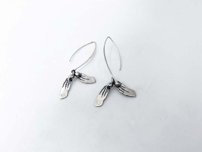 Wing of Green Maple Earrings, Song of Forest Serie - ต่างหู - เงินแท้ สีเงิน