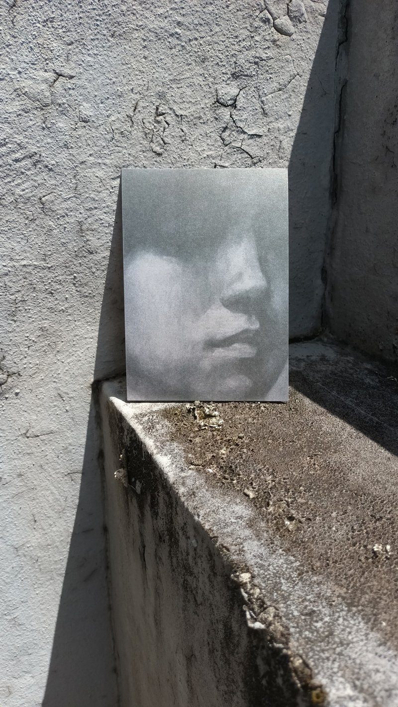 藝術家自畫像 肖像素描 酷卡 移動記 無政府進行曲 Liuyingchieh - 卡片/明信片 - 紙 黑色