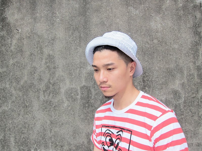 [Picks] DeMarcoLab white seersucker plaid classic hat design Taiwan only one brand - Hats & Caps - Cotton & Hemp 